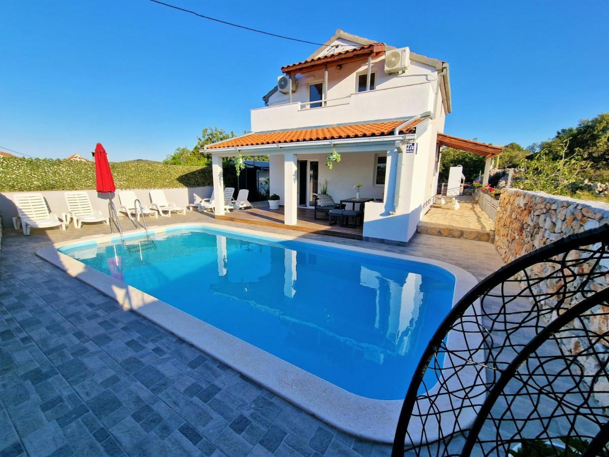 Anas Lagoon Holiday House With Pool At Azure Beach 말리 드르베니크 외부 사진