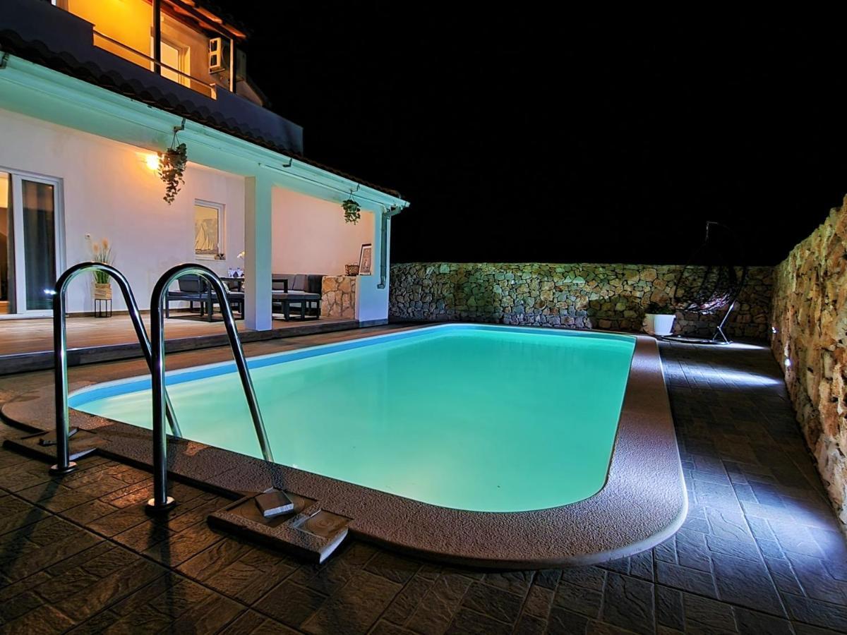 Anas Lagoon Holiday House With Pool At Azure Beach 말리 드르베니크 외부 사진