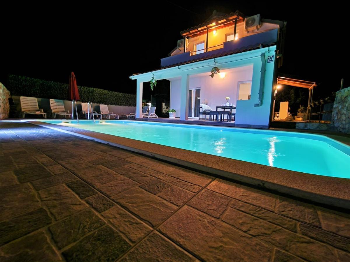 Anas Lagoon Holiday House With Pool At Azure Beach 말리 드르베니크 외부 사진